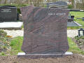 Staande Gedenksteen 27