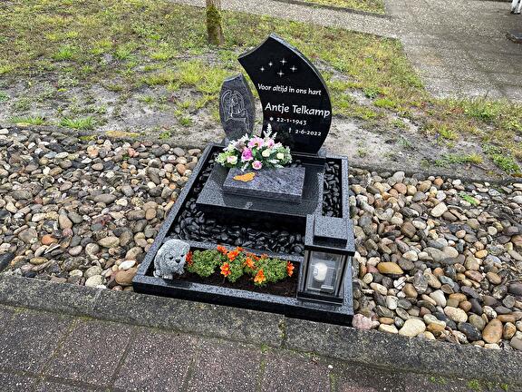  Urnmonument 28