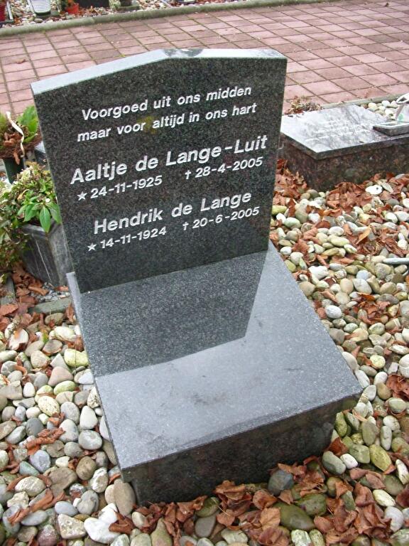 Urnmonument 06